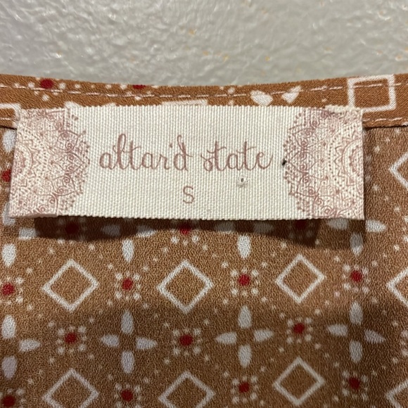 Altar’d State blouse - Picture 3 of 10